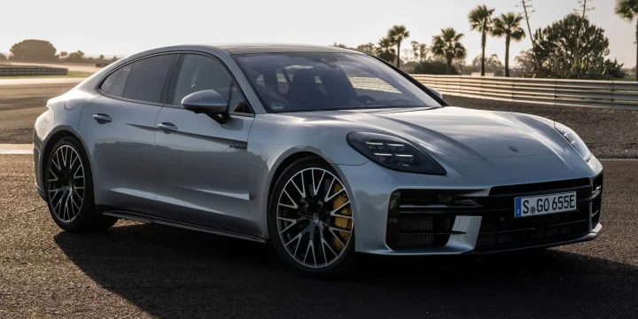 2024 Porsche Panamera Turbo E-Hybrid