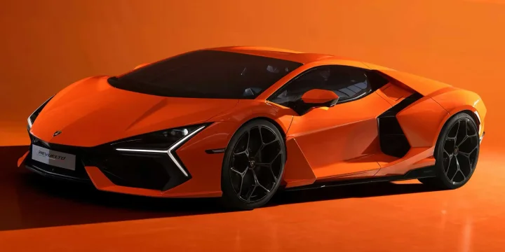 2024 Lamborghini Revuelto HPEV