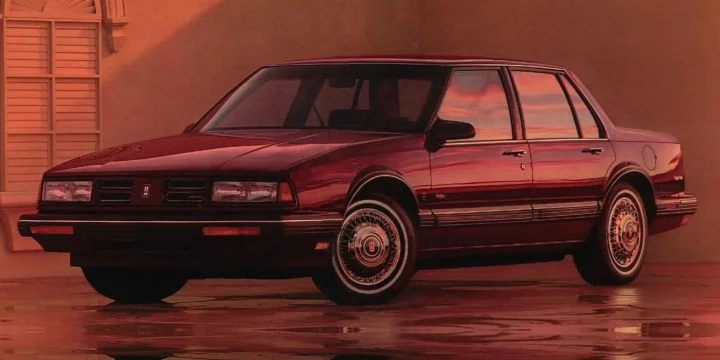 1990 Oldsmobile 88 Eighty-Eight Royale Sedan