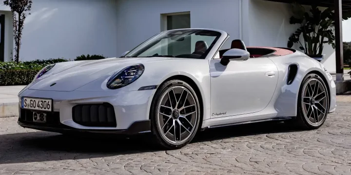 2026 Porsche 911 (NA) 911 Turbo S Cabriolet (NA)