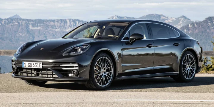 2021 Porsche Panamera Turbo S E-Hybrid Executive