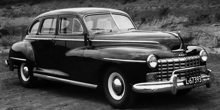 1946 Dodge DeLuxe 3.8 Manual, 3-speed