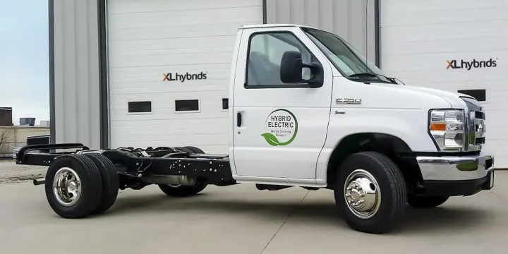 2015 Ford E-Series E-350 Super Duty 5.4 V8 SEFI 2V FFV TorqShift, 5-speed