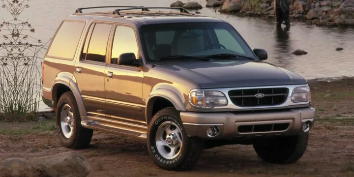 1999 Ford Explorer 4.0 V6 SOHC ControlTrac Automatic, 5-speed