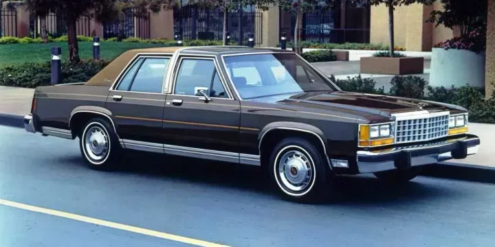 1983 Ford LTD Crown Victoria 5.0 V8 EFI H.O. Automatic