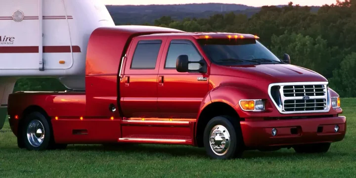2000 Ford Medium Duty F-650 Super CrewZer Automatic, 6-speed