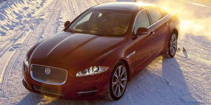 2013 Jaguar XJ 3.0 V6 AWD Automatic, 8-speed