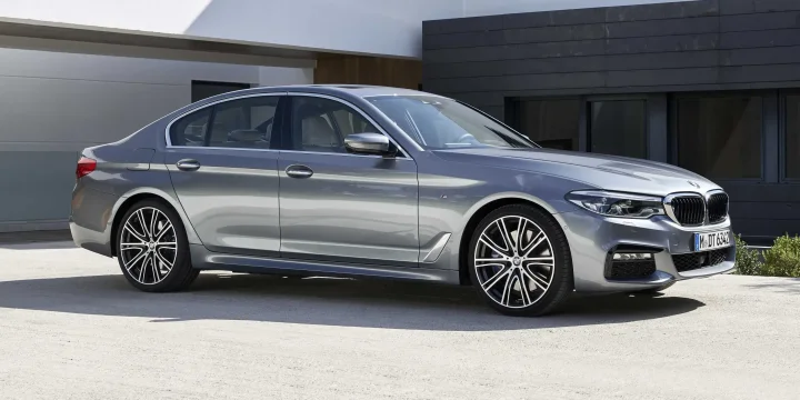 2017 BMW 5 Series 540i Sedan Steptronic, 8-speed