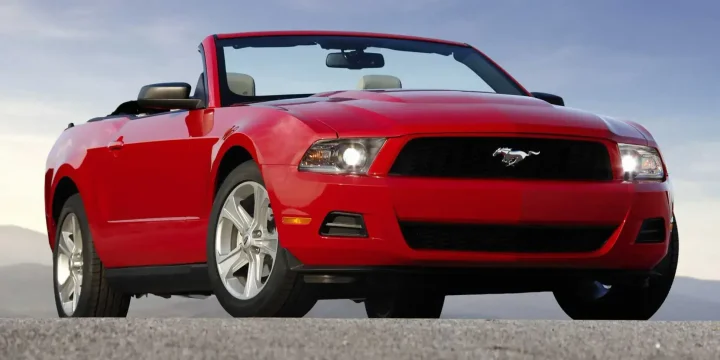 2010 Ford Mustang V6 Convertible
