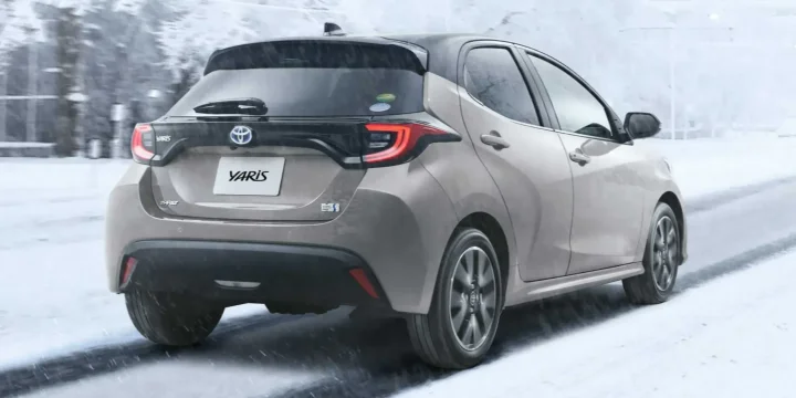 2020 Toyota Yaris (JDM) Yaris Hybrid E-Four