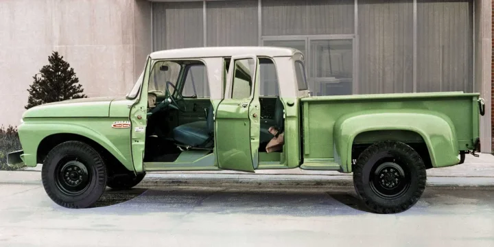 1965 Ford F-Series F-250 Crew Cab 5.8 V8