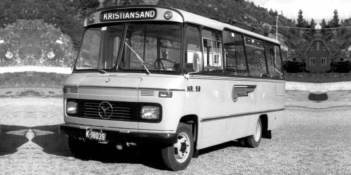1967 Mercedes-Benz T2 L 406 DA Minibus