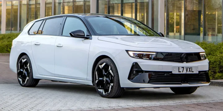 2022 Vauxhall Astra Sports Tourer GSe